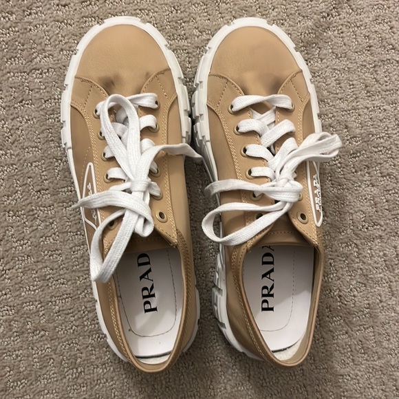 Platform sneakers - Picture 3 of 12